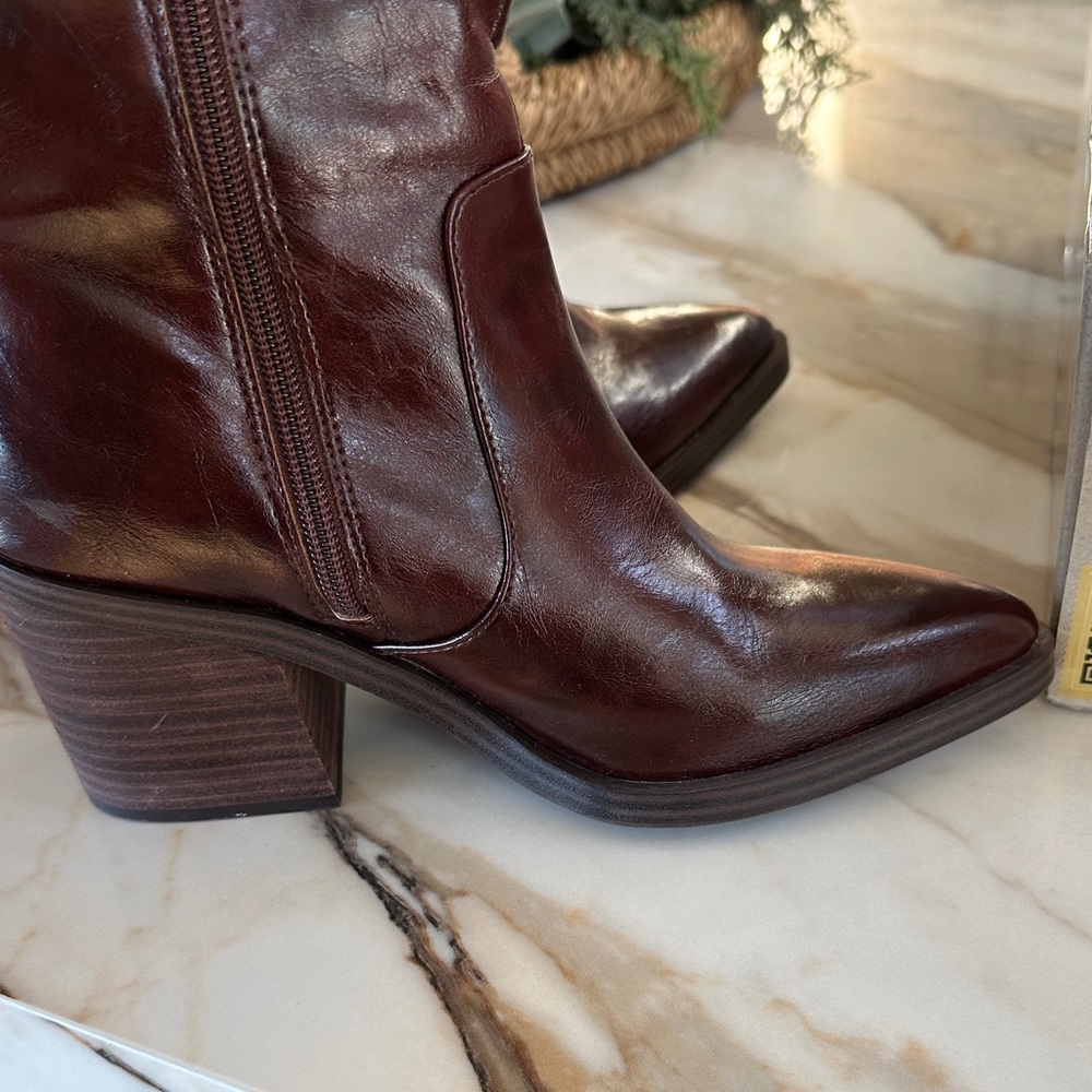 Steve Madden Dark Brown Heeled Boots - Picture 6 of 8